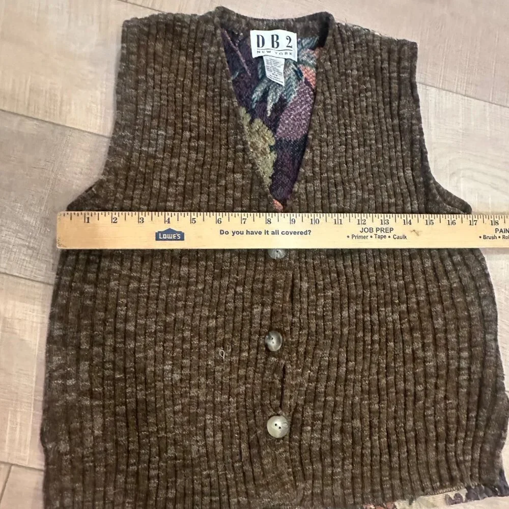 DB2 WOMENS VINTAGE TAPESTRY VEST SMALL TAN 90'S BOHO
